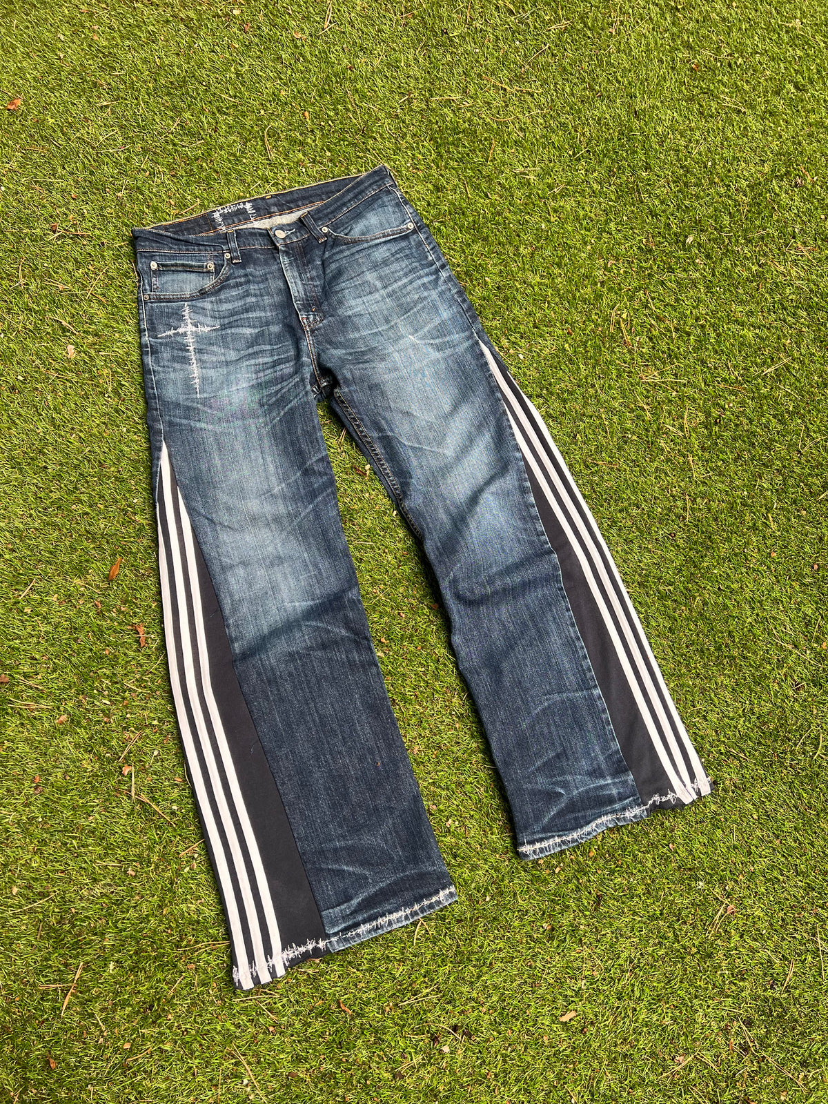 Three Stripes Type Thing Denim Jeans NR.14