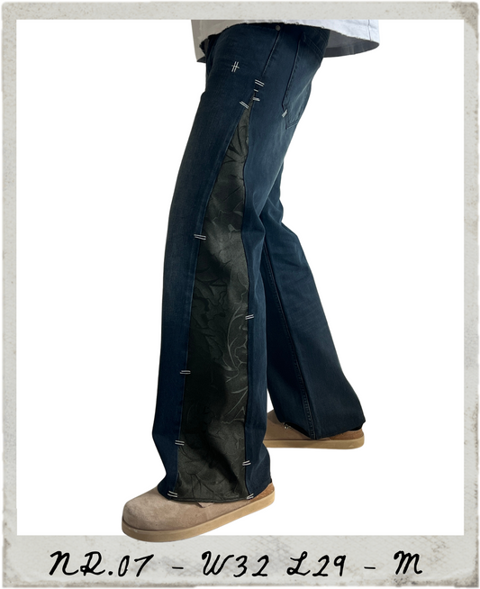 Curtain Flared Denim Jeans NR.07