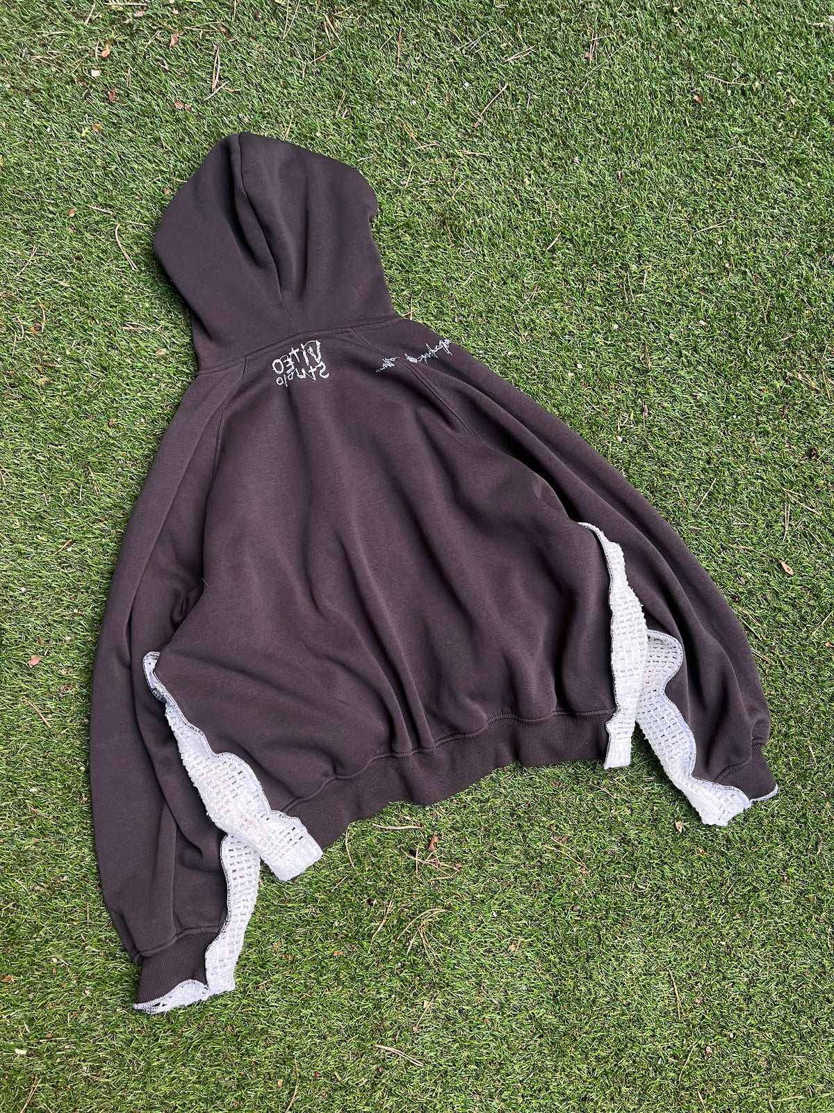 Jesus Loves•U Embroidered Hoodie NR.11